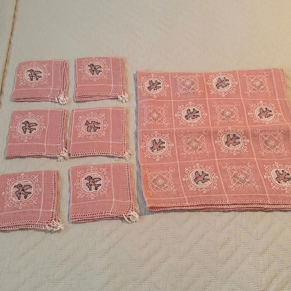 Vintage Italian Linen Handmade Pink Tablecloth and 6 napkins